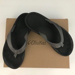 Olukai Ohana flip flops
